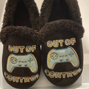 KIDS slippers size 13-1